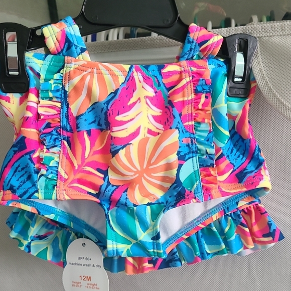 Colorful Tropical Print Ruffled Top - Picture 3 of 4